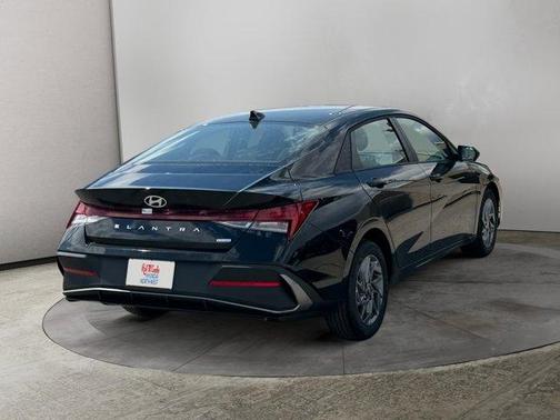 2025 Hyundai ELANTRA HEV Blue