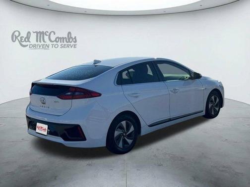 2017 Hyundai IONIQ Hybrid SEL