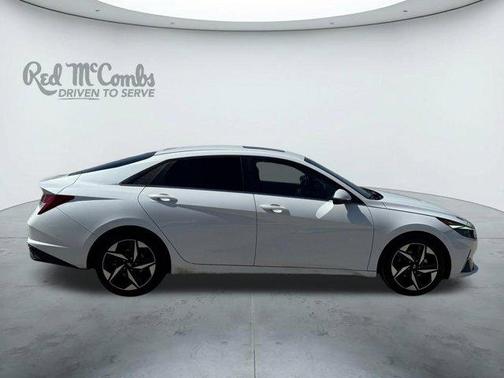 2021 Hyundai ELANTRA Limited