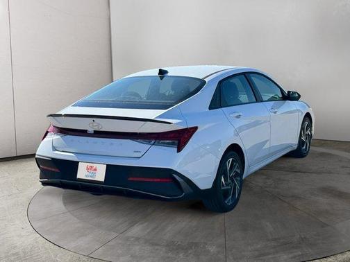 2025 Hyundai ELANTRA HEV SEL Sport