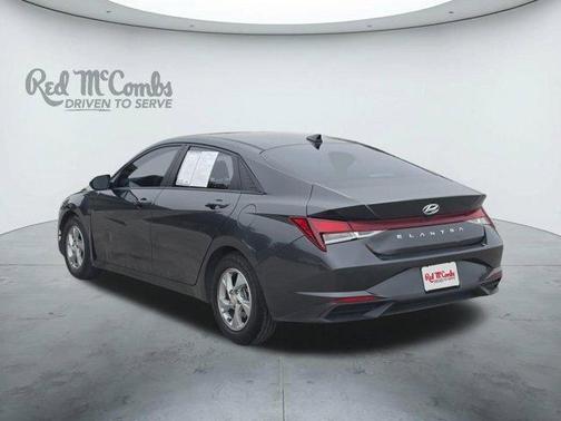 Gray 2023 Hyundai ELANTRA SE