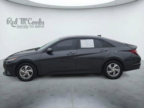 Gray 2023 Hyundai ELANTRA SE