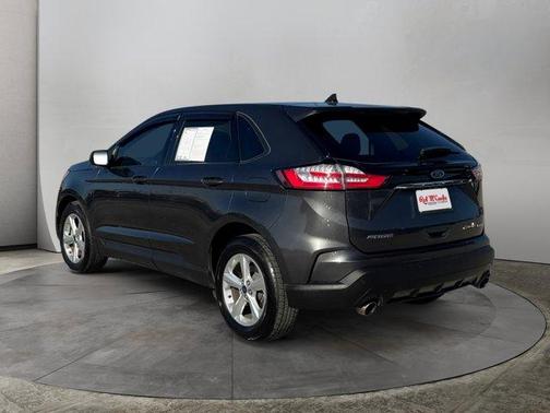 2020 Ford Edge SE