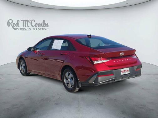 Red 2024 Hyundai ELANTRA SE