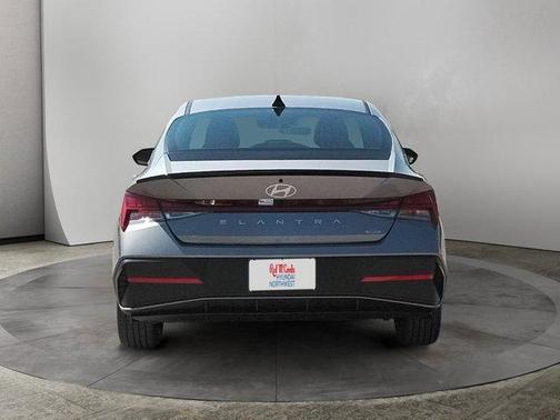 2025 Hyundai ELANTRA HEV SEL Sport