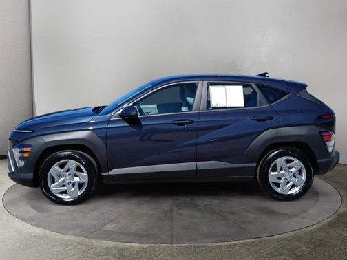 2025 Hyundai KONA SE