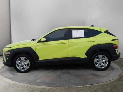 2024 Hyundai KONA SE