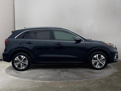 2022 Kia Niro EV EX