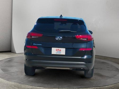 2021 Hyundai TUCSON SE