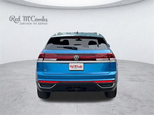 Kingfisher Blue 2024 Volkswagen Atlas Cross Sport 2.0T SE w/Technology