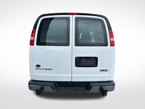 2022 GMC Savana 2500 Work Van