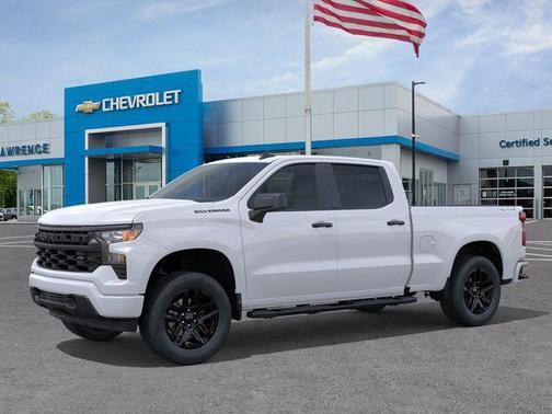 2025 Chevrolet Silverado 1500 Custom