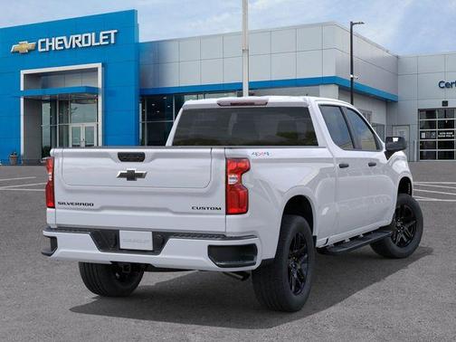 2025 Chevrolet Silverado 1500 Custom