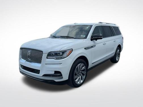 2023 Lincoln Navigator L Reserve