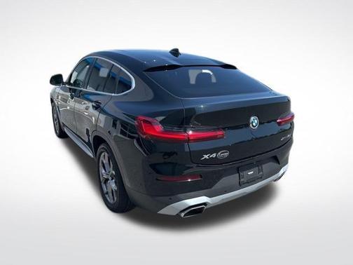 2022 BMW X4 xDrive30i