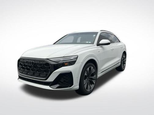 2025 Audi Q8 55 Premium