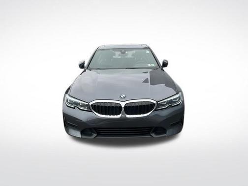 2019 BMW 330 i xDrive