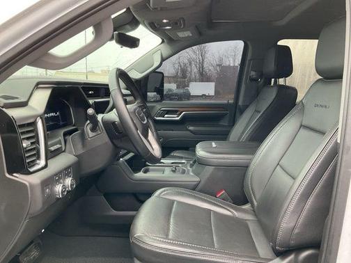 White Frost Tri-Coat 2024 GMC Sierra 2500 Denali