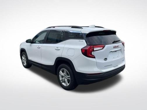 Summit White 2023 GMC Terrain SLE