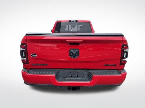 2021 RAM 3500 Laramie Crew Cab 4x4 8' Box