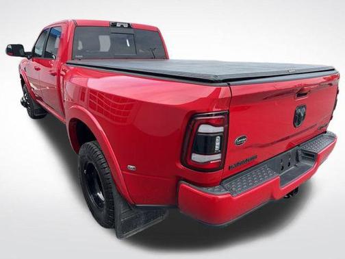 2021 RAM 3500 Laramie Crew Cab 4x4 8' Box