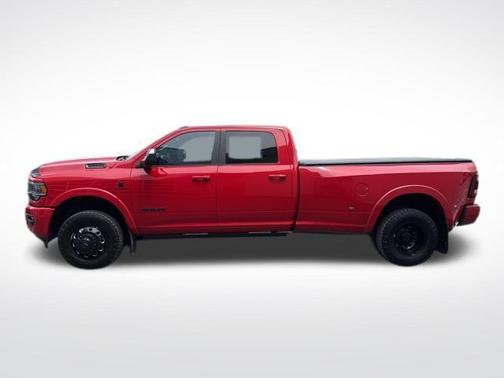 2021 RAM 3500 Laramie Crew Cab 4x4 8' Box