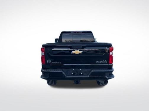 2022 Chevrolet Silverado 2500 High Country