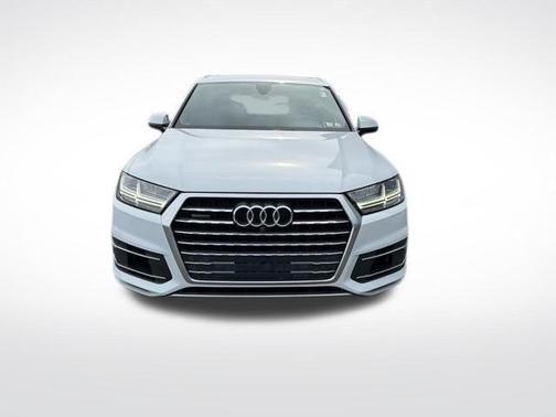 2019 Audi Q7 55 SE Premium