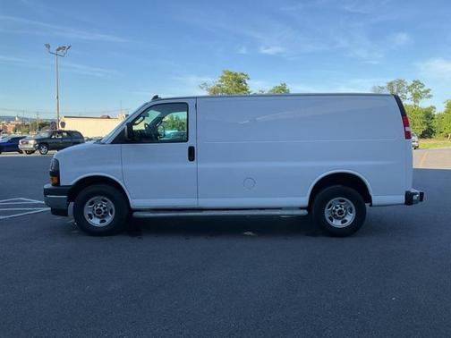 2021 GMC Savana 2500 Work Van