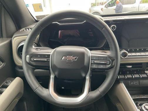 Radiant Red 2025 Chevrolet Colorado ZR2