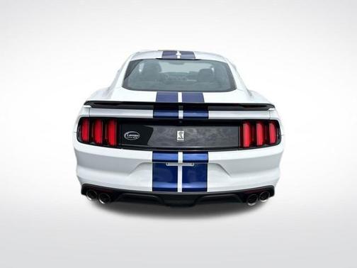 2016 Ford Shelby GT350 Base