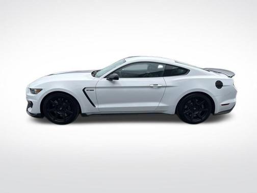 2016 Ford Shelby GT350 Base