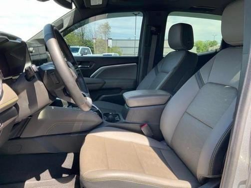 Sterling Gray Metallic 2024 Chevrolet Colorado ZR2