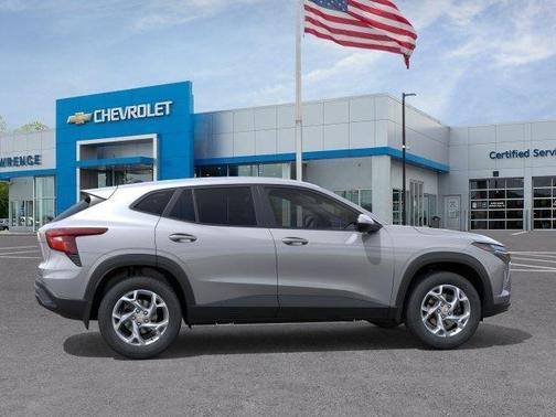 Sterling Gray Metallic 2026 Chevrolet Trax LS