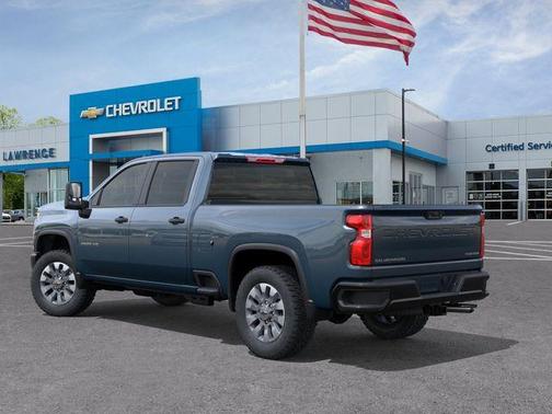 Lakeshore Blue Metallic 2026 Chevrolet Silverado 2500 Custom