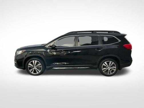 Crystal Black Silica 2022 Subaru Ascent Limited 7-Passenger