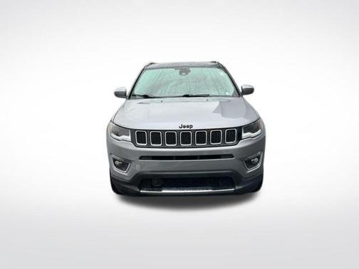 Gray 2018 Jeep Compass Limited