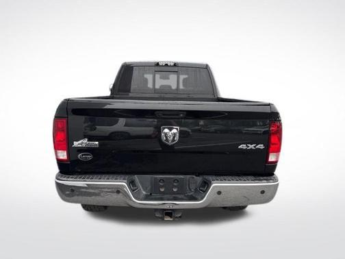 2017 RAM 2500 Big Horn Crew Cab 4x4 6'4' Box