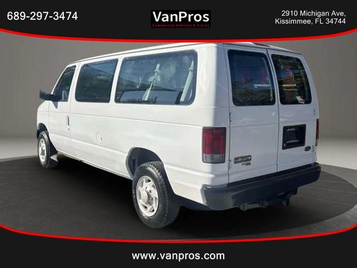 2007 Ford E350 Super Duty XL Wagon