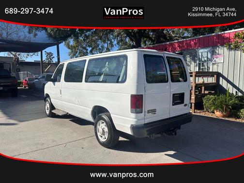 2007 Ford E350 Super Duty XL Wagon