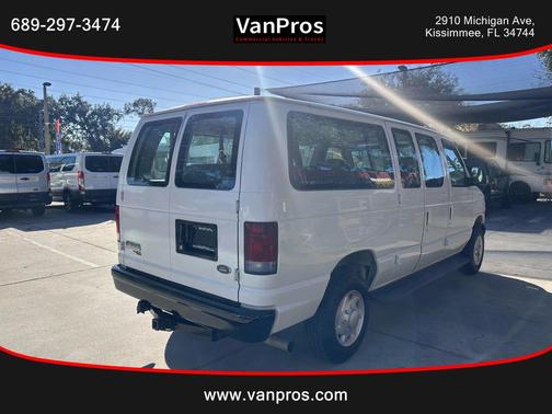 2007 Ford E350 Super Duty XL Wagon