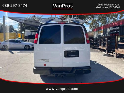 2013 Chevrolet Express 3500 Extended Van 3D