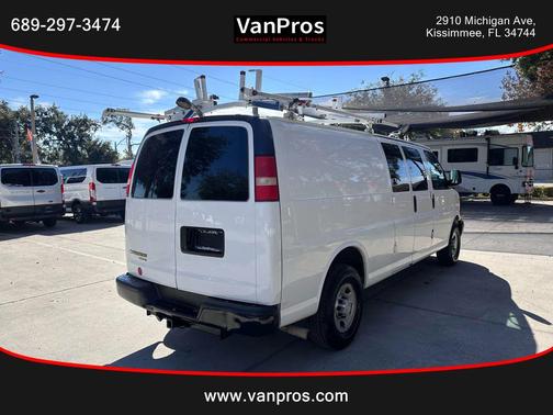 2013 Chevrolet Express 3500 Extended Van 3D