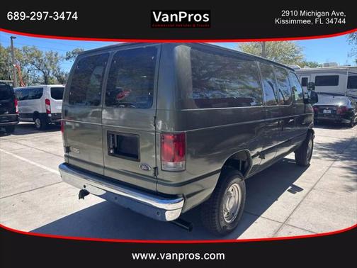 2005 Ford E350 Super Duty Base