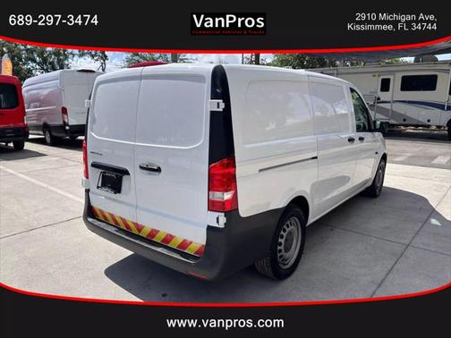 2017 Mercedes-Benz Metris Base