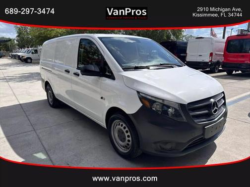 2017 Mercedes-Benz Metris Base