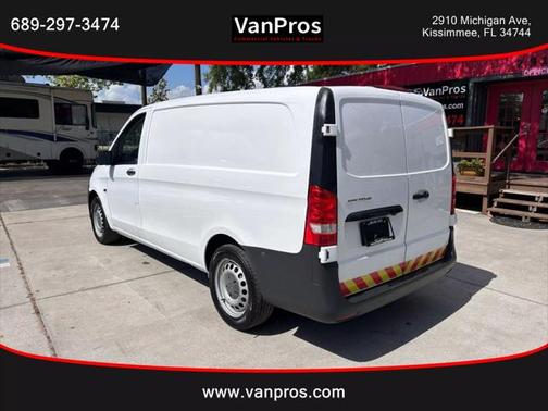 2017 Mercedes-Benz Metris Base