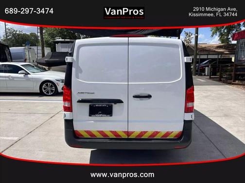 2017 Mercedes-Benz Metris Base