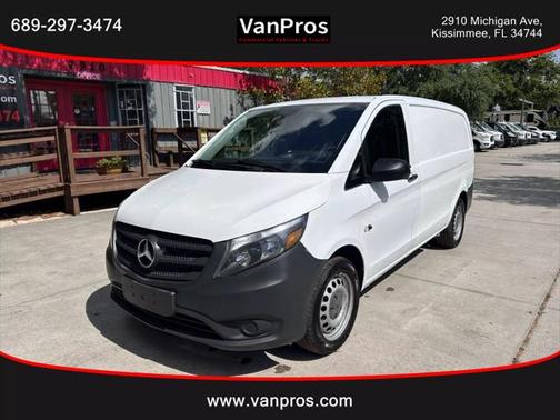 2017 Mercedes-Benz Metris Base