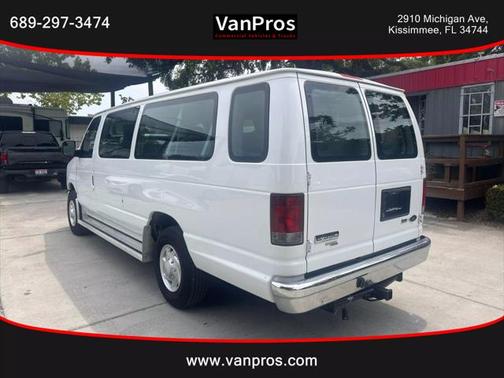 2013 Ford E350 Super Duty XLT